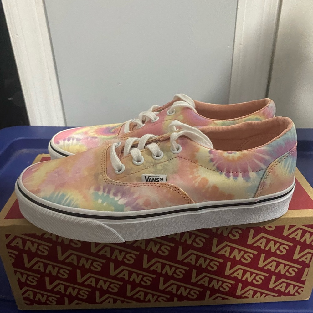 Vans Women’s Pastel Tie-Dye Sneakers